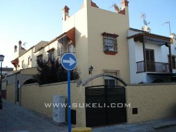 Venta de Casa - Sevilla - Mairena del aljarafe - 237.400 €