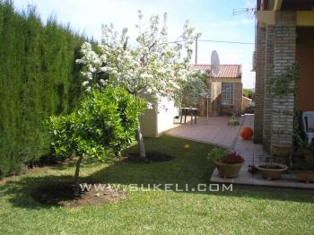 Chalet for rent - Sevilla - Palomares del rio - 1.150 €